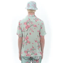 CAMP SHORT SLEEVE WOVEN SHIRT IN CHERRY BLOSSOM
