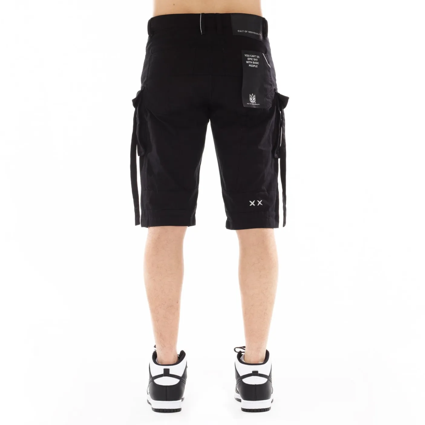 CARGO SHORTS IN VINTAGE BLACK