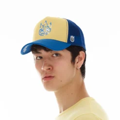 CLEAN LOGO MESH BACK TRUCKER CURVED VISOR IN VINTAGE YELLOW