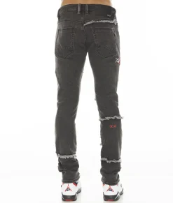 ROCKER SLIM MOTLEY CRUE IN MOTLEY